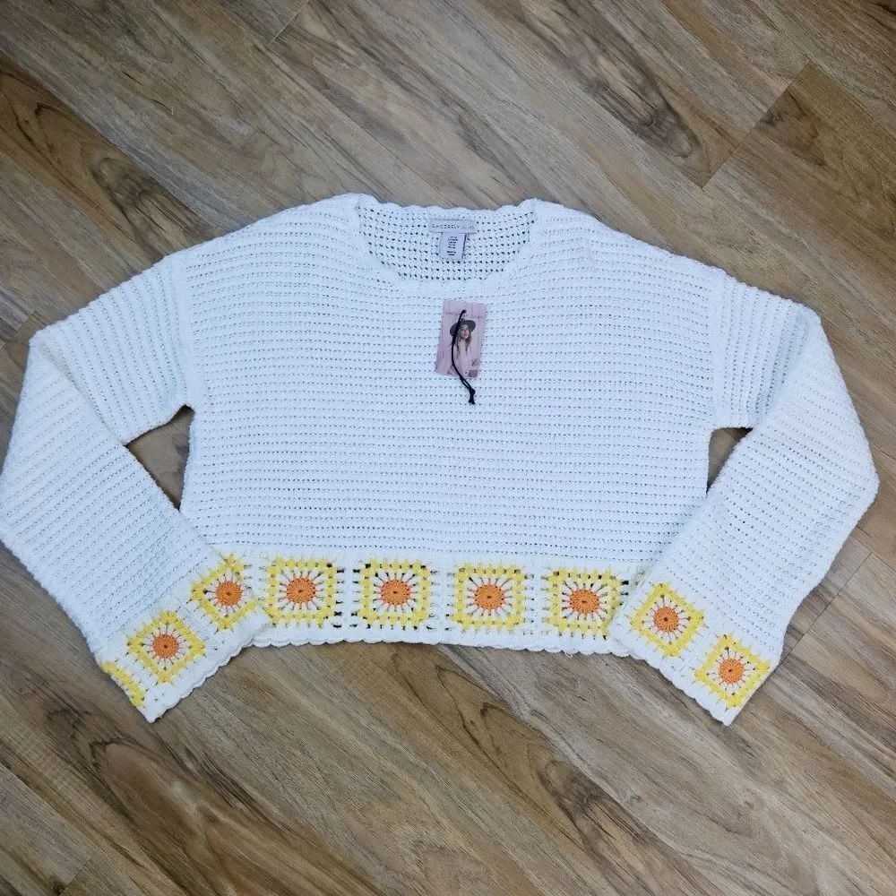 🔸️NWT Sincerely Jules Ivory & Yellow Knit Lightweight Sweater Medium
